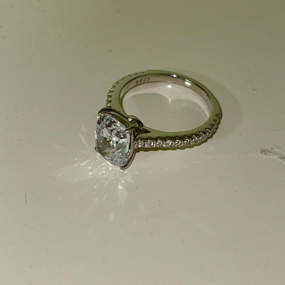 Bo. Dream 3 ct cubic zirconium ring, size 7.5